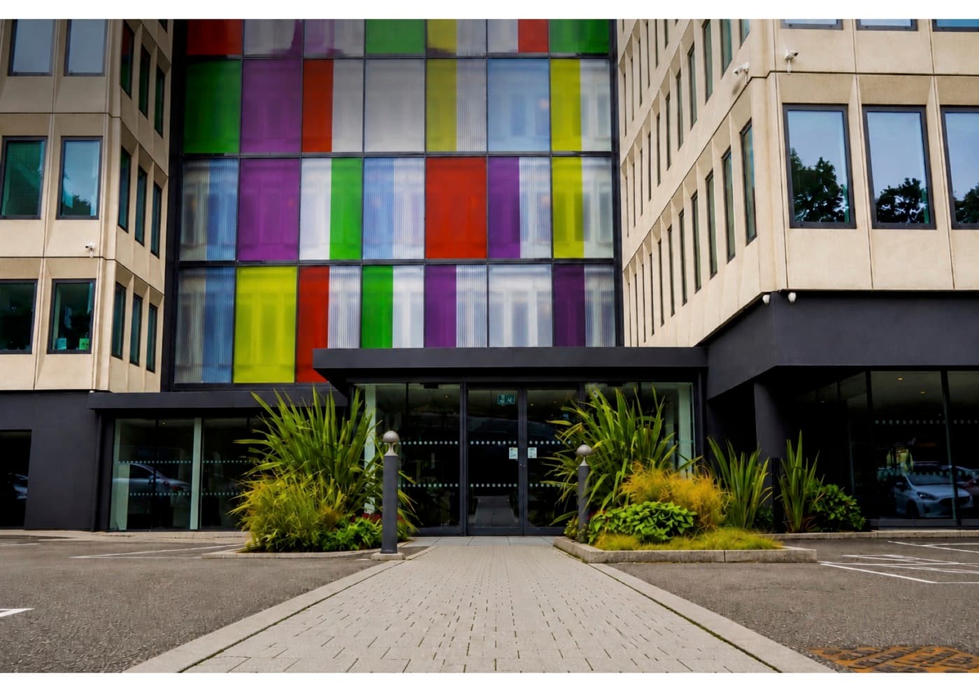 The Arena Abbey House building on Farnborough Road, home to the PhysiPro Farnborough clinic